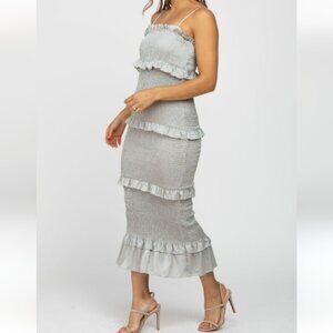 MABLE• Green smocked ruffle maxi dress. Sz M (A44)